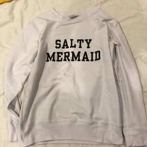 Crew neck long sleeve light sweatshirt